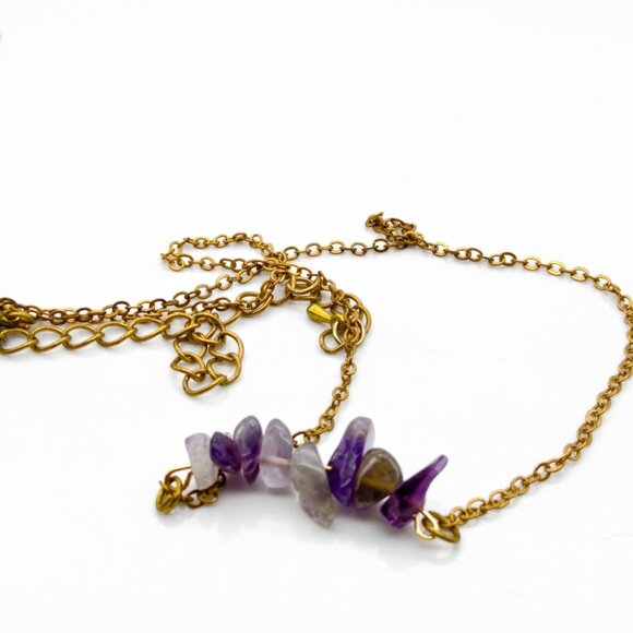 Delicate Vintage Minimalist Chain Necklace, Gold Tone with Amethyst Gemstone Chi - Picture 4 of 4